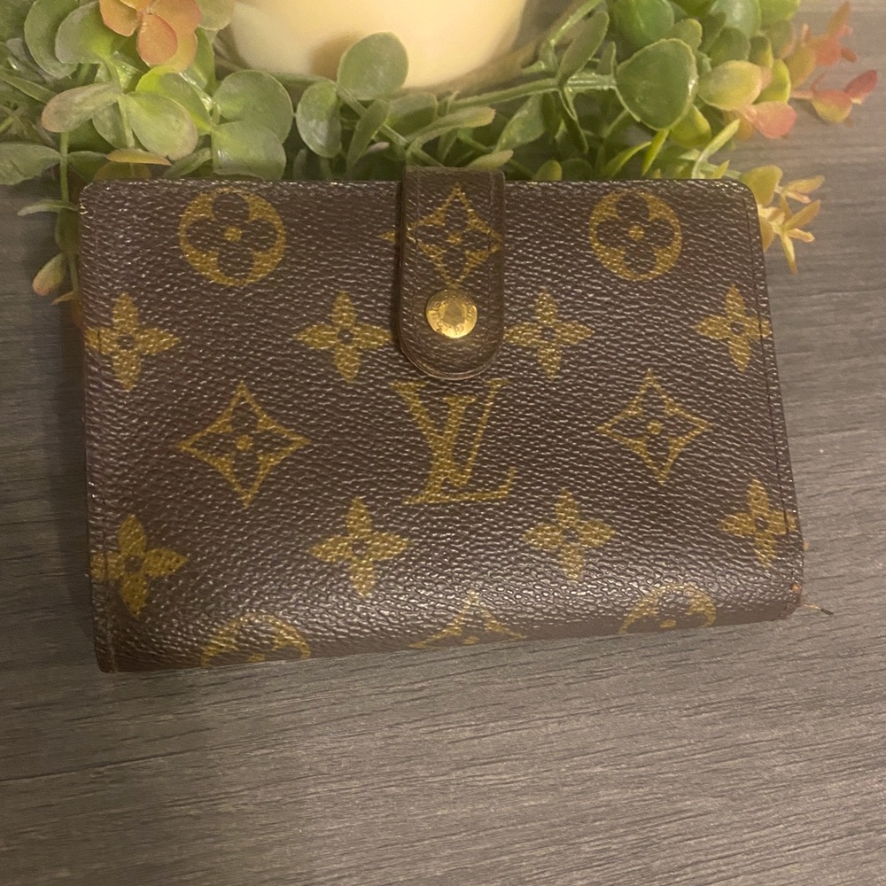 LV wallet